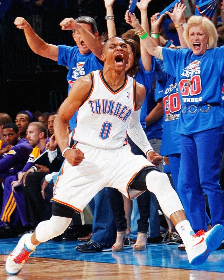 威少宣布退役:209次三双,18年7队,离开雷霆后再未成为威少 威少宣布退役:209次三双,18年7队,离开雷霆后再未成为威少