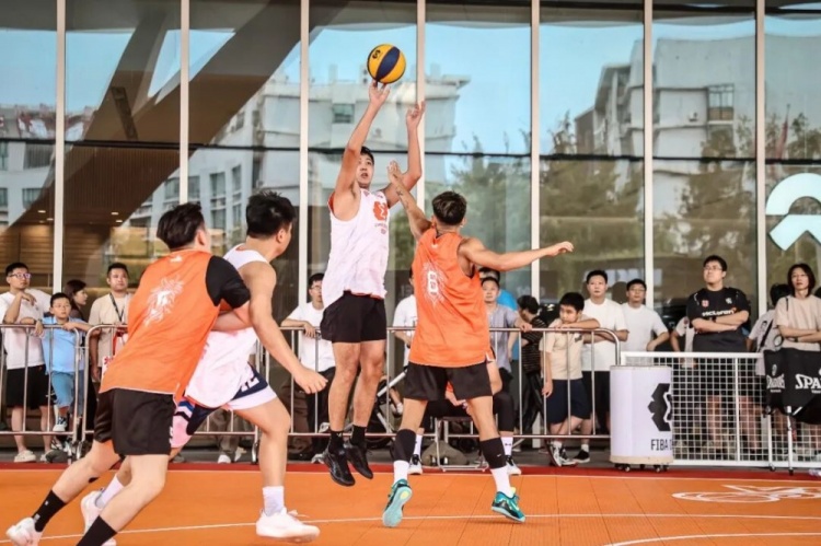 FIBA Open 3x3长宁站落幕:KOTC加时逆转夺冠,闵行动小鹿不败封后 FIBA Open 3x3长宁站落幕:KOTC加时逆转夺冠,闵行动小鹿不败封后