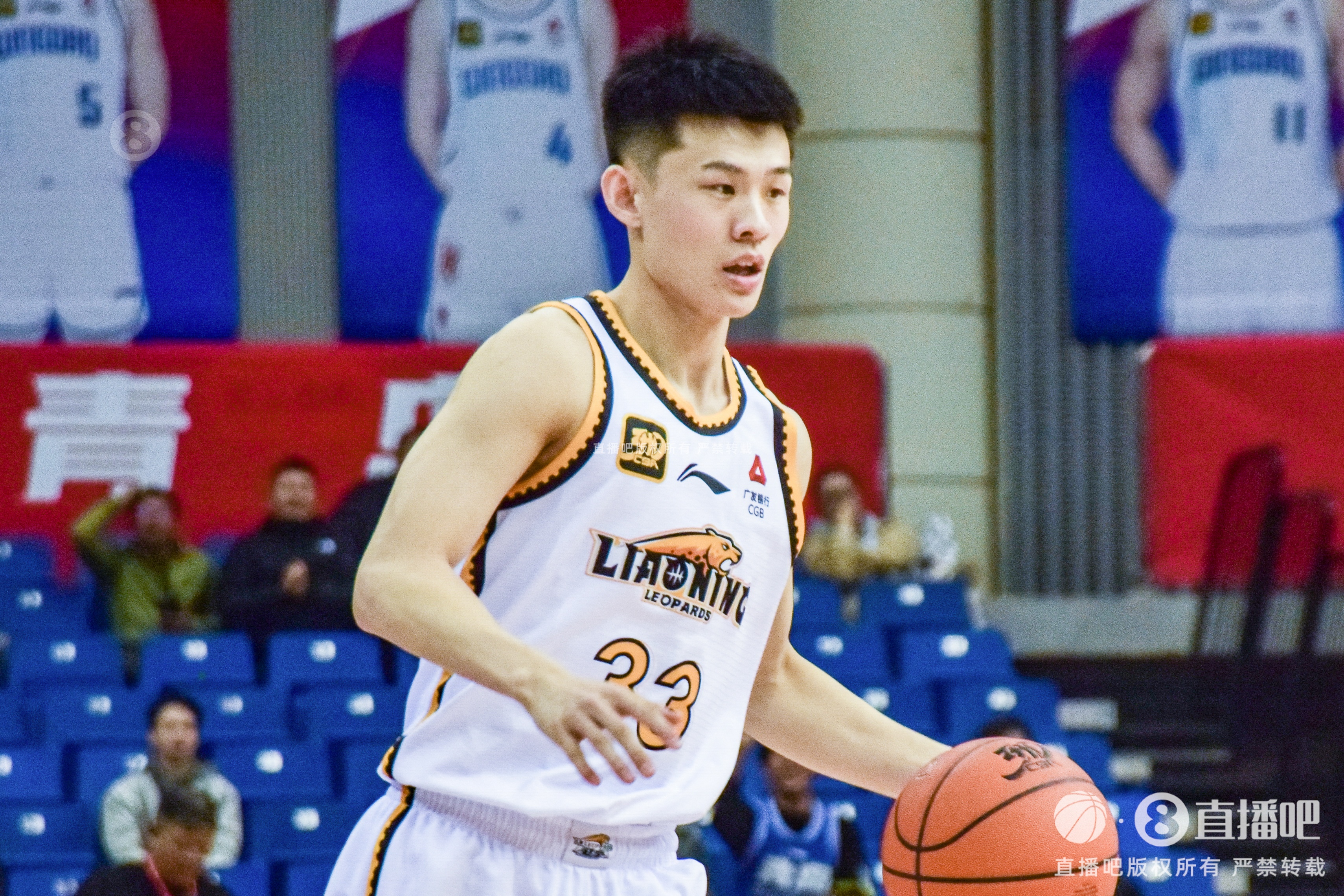 鲁媒： 作为土生土长的山东人 回家打球也是王岚嵚一直以来的心愿