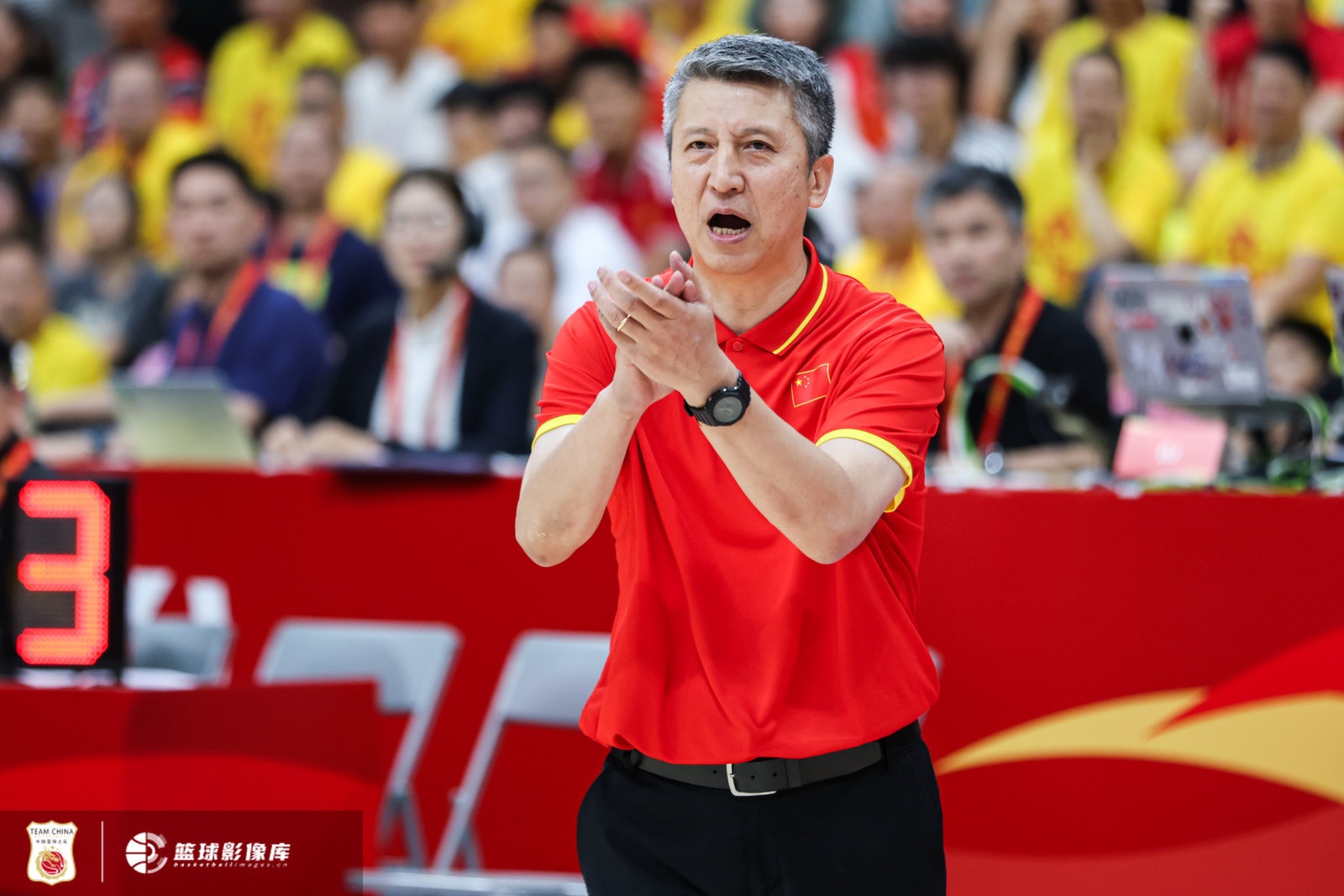 新华社:中国男篮需要一场翻身仗 要最大限度地激发杨瀚森的潜力 新华社:中国男篮需要一场翻身仗 要最大限度地激发杨瀚森的潜力